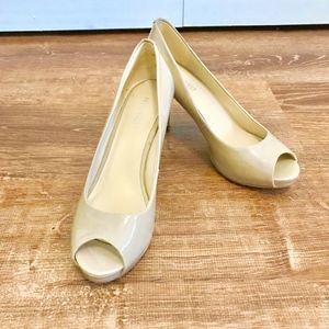 Amazing Nude Pumps Nine West Sz 6.5